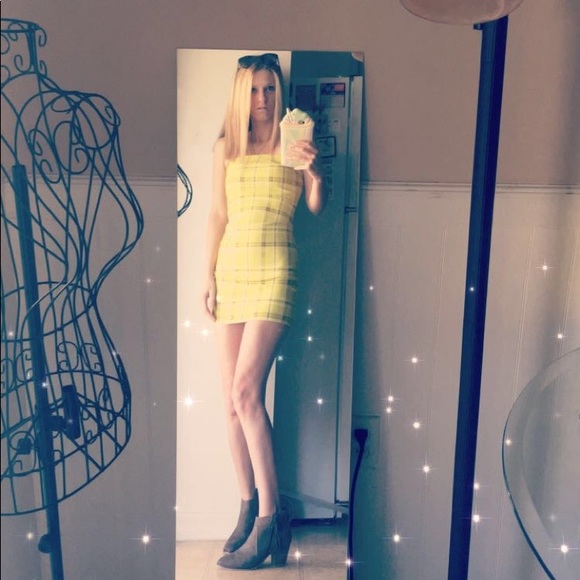 Meet Your Posher! - Picture 4 of 17